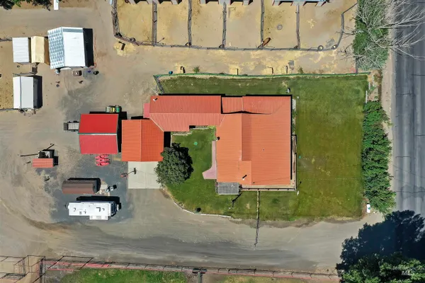 $989,000 | 1289 East 2350th Street South, Bliss, ID 83314