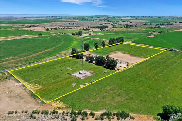 $989,000 | 1289 East 2350th Street South, Bliss, ID 83314