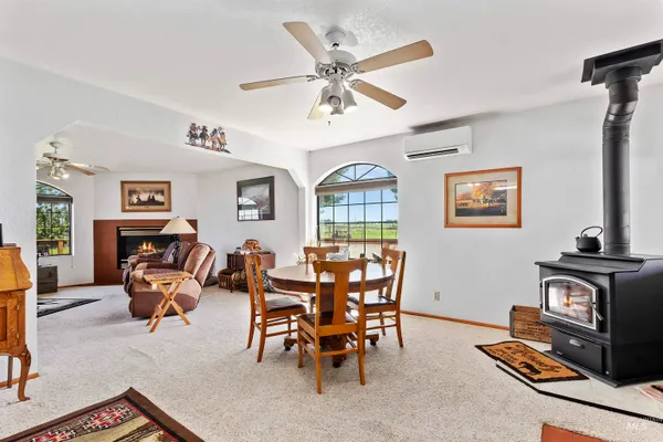 $989,000 | 1289 East 2350th Street South, Bliss, ID 83314