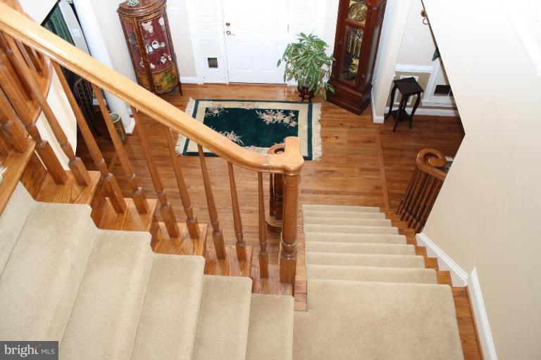 14327 Driftwood Road Bowie, MD 20721 - Photo 5 of 30 Entrance / Foyer