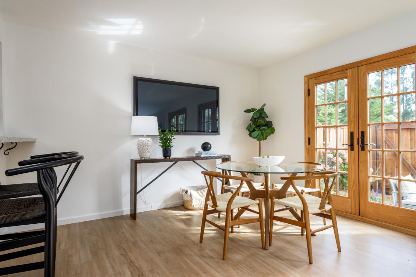 1029 Suzanne Court Half Moon Bay, CA 94019 - Photo 8 of 25 a view of a dining room with furniture window and wooden floor
