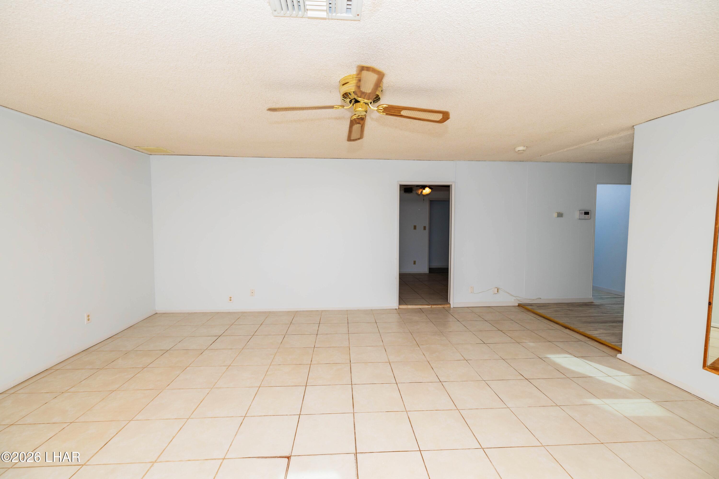 309 Ocotillo Avenue Parker, AZ 85344 - Photo 24 of 42 living room