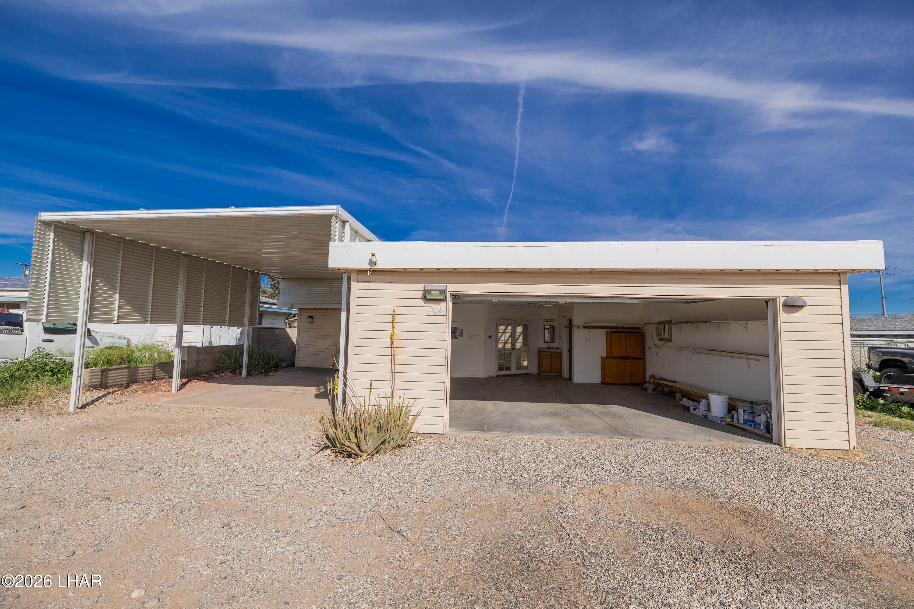 309 Ocotillo Avenue Parker, AZ 85344 - Photo 3 of 42 F48A9109