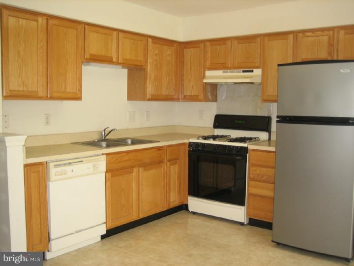 48 Millstream Road Pine Hill, NJ 08021 - Photo 5 of 21