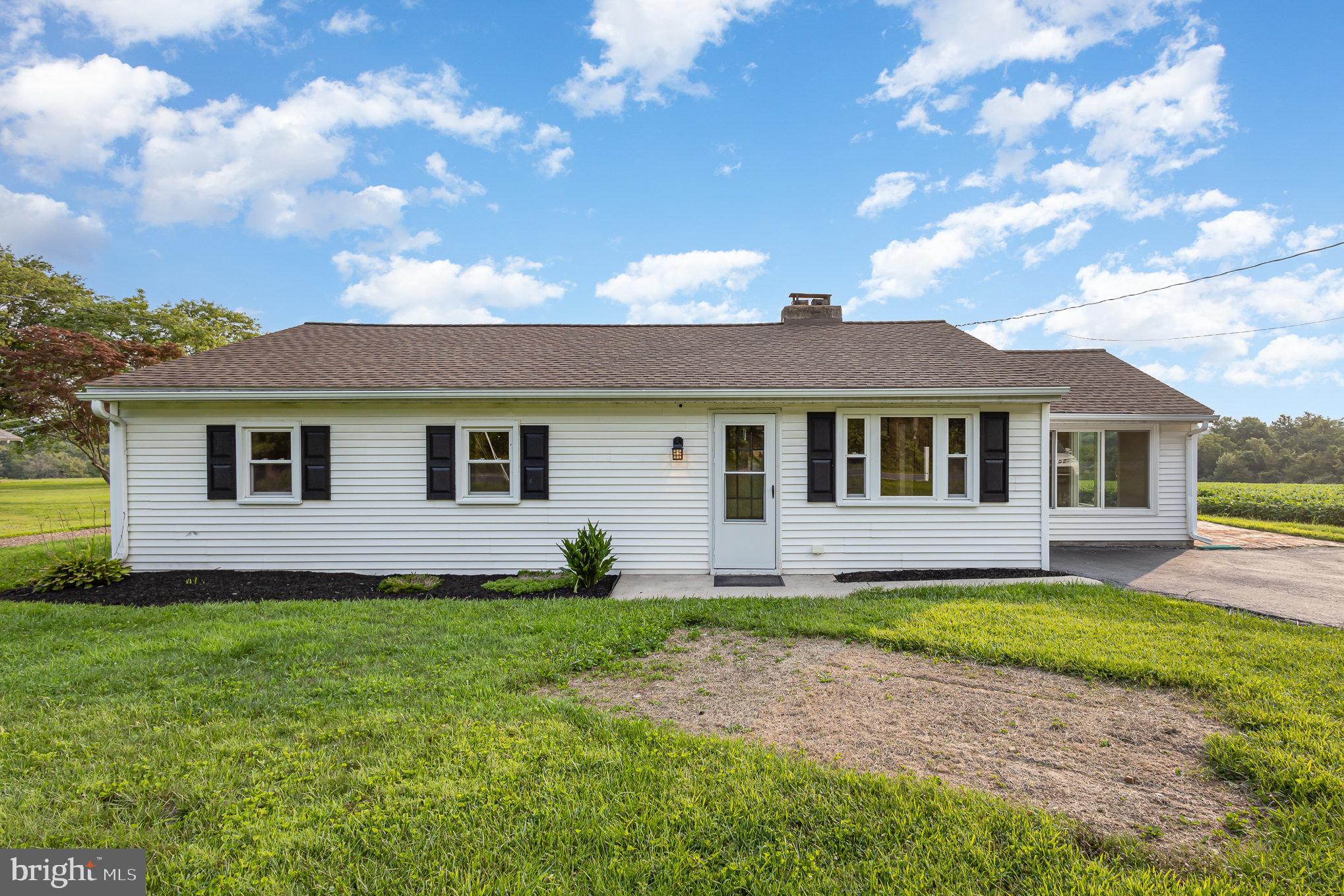 609 Rife Run Road Manheim, PA 17545 - Photo 2 of 30 Front