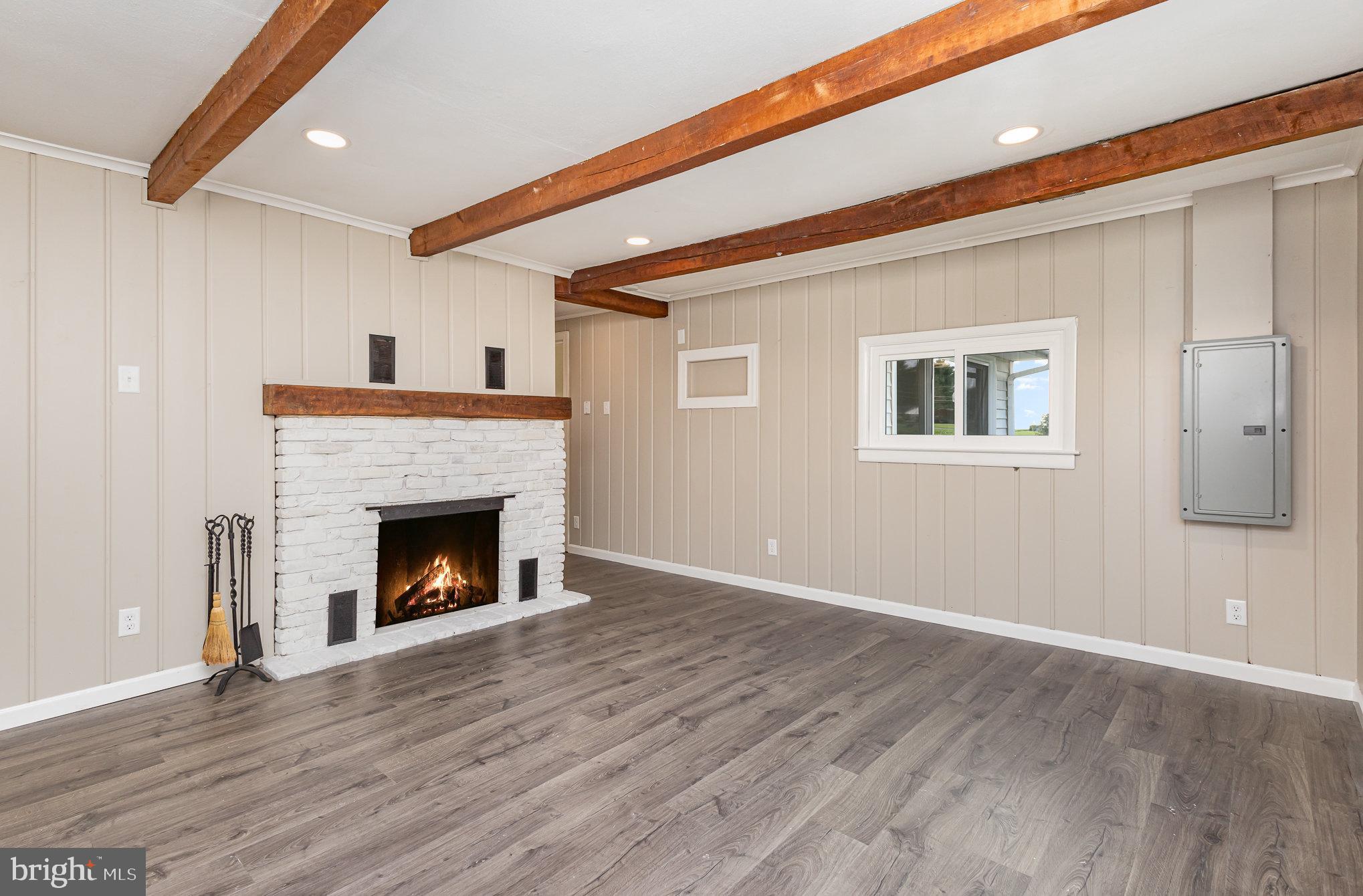 609 Rife Run Road Manheim, PA 17545 - Photo 6 of 30 Living Room