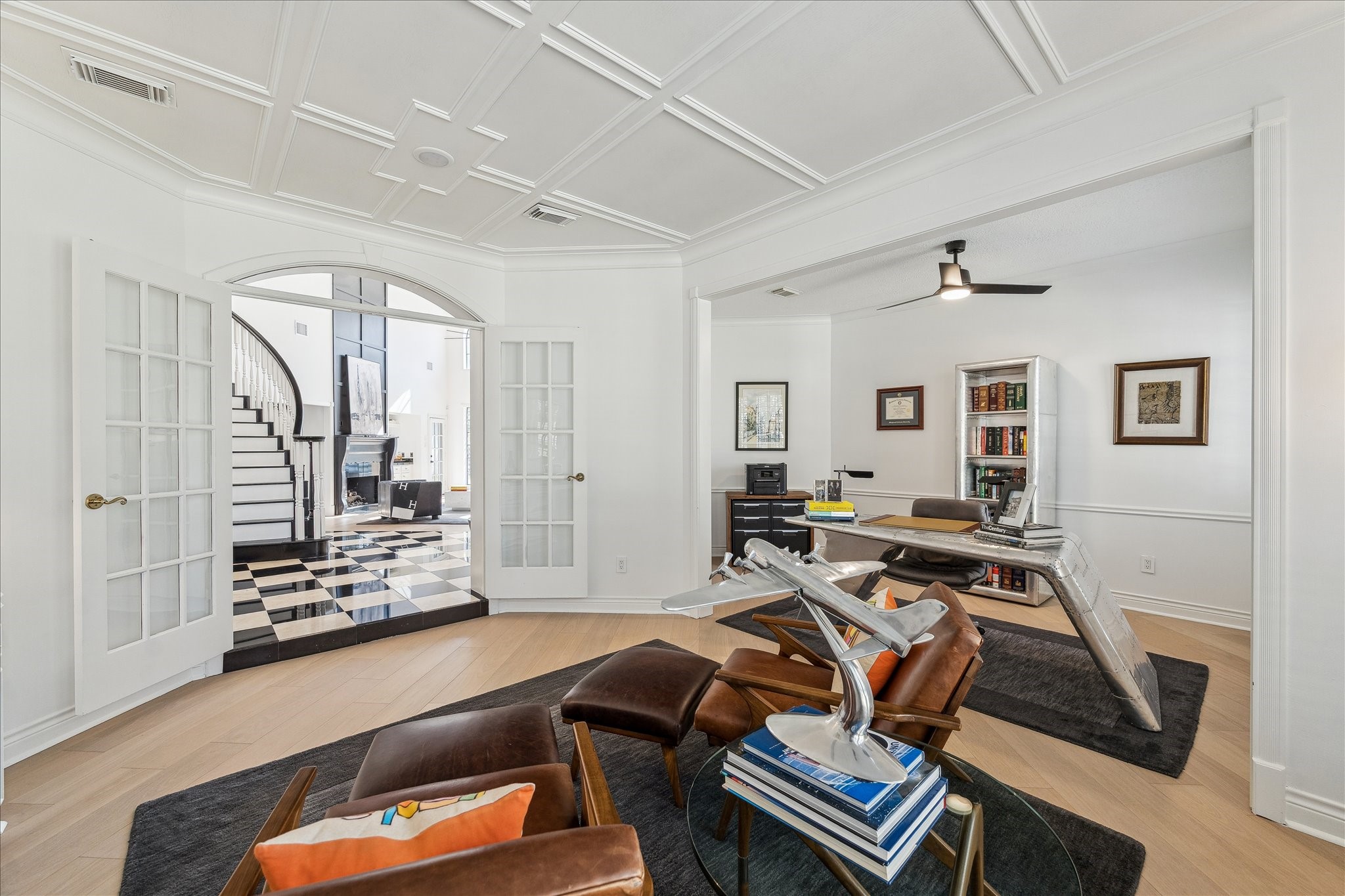 6787 Monarda Court Houston, TX 77069 - Photo 11 of 33 a workspace with furniture