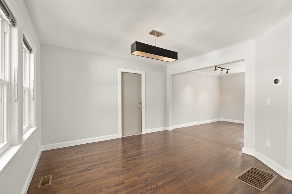 6 Sunnybank Road Boston, MA 02132 - Photo 11 of 36