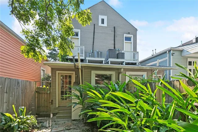 $514,000 | 424 Henry Clay Avenue, Unit 424, New Orleans, LA 70118