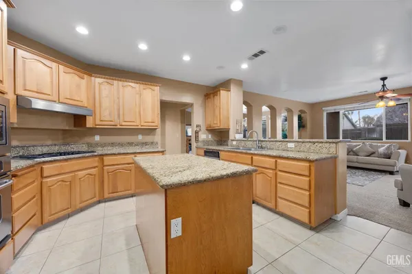 $584,900 | Undisclosed Address, Bakersfield, CA 93311