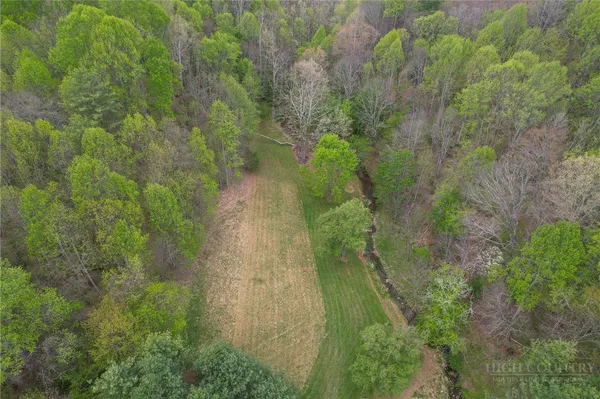 $749,000 | 552 Dirt Nose Drive, Sparta, NC 28675