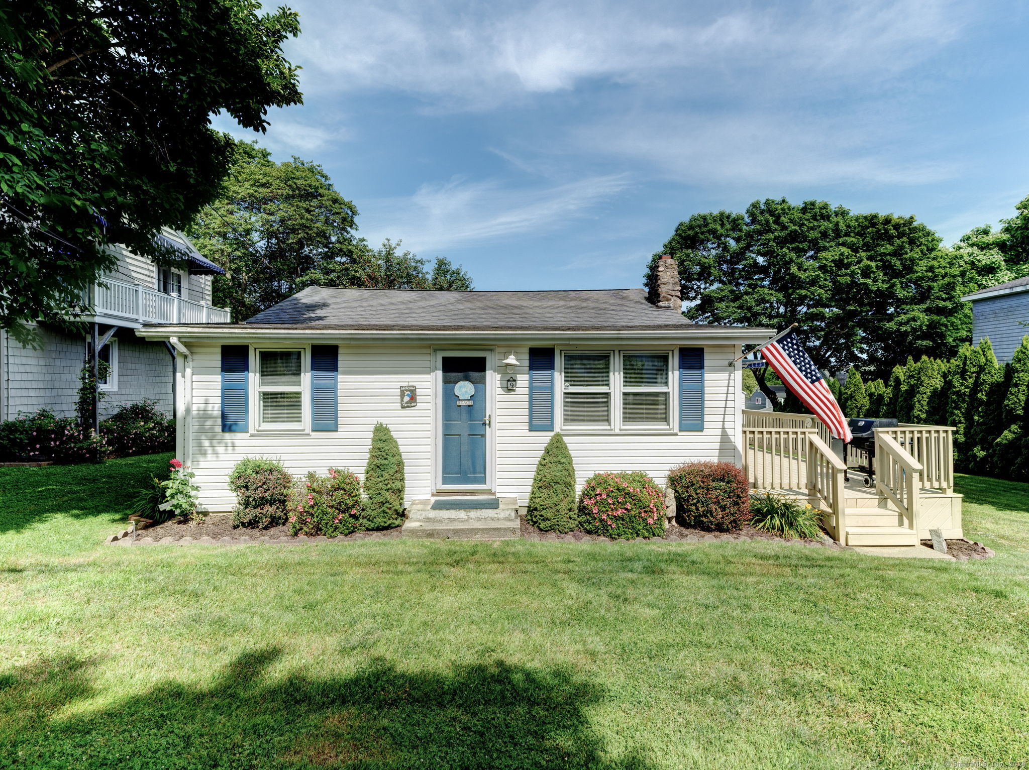 9 Hilltop Road East Lyme, CT 06357 - Photo 1 of 1