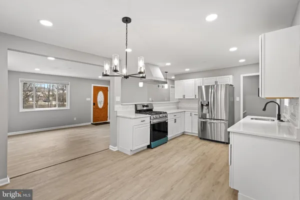 $712,000 | 4718 Boiling Brook Parkway, Rockville, MD 20852