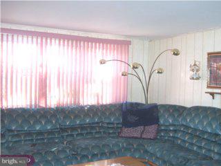 11704 Telfair Road Philadelphia, PA 19154 - Photo 3 of 5 Gallery Image 3