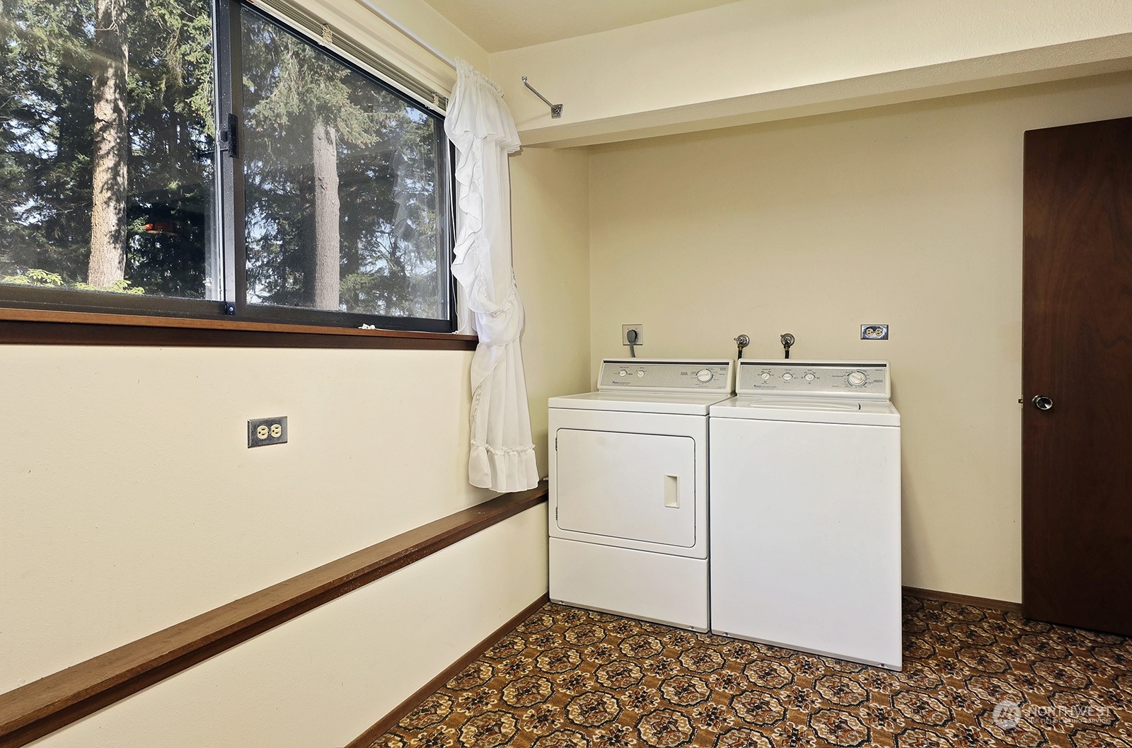 7020 Heggeness Road Clinton, WA 98236 - Photo 25 of 40 Gallery Image 25
