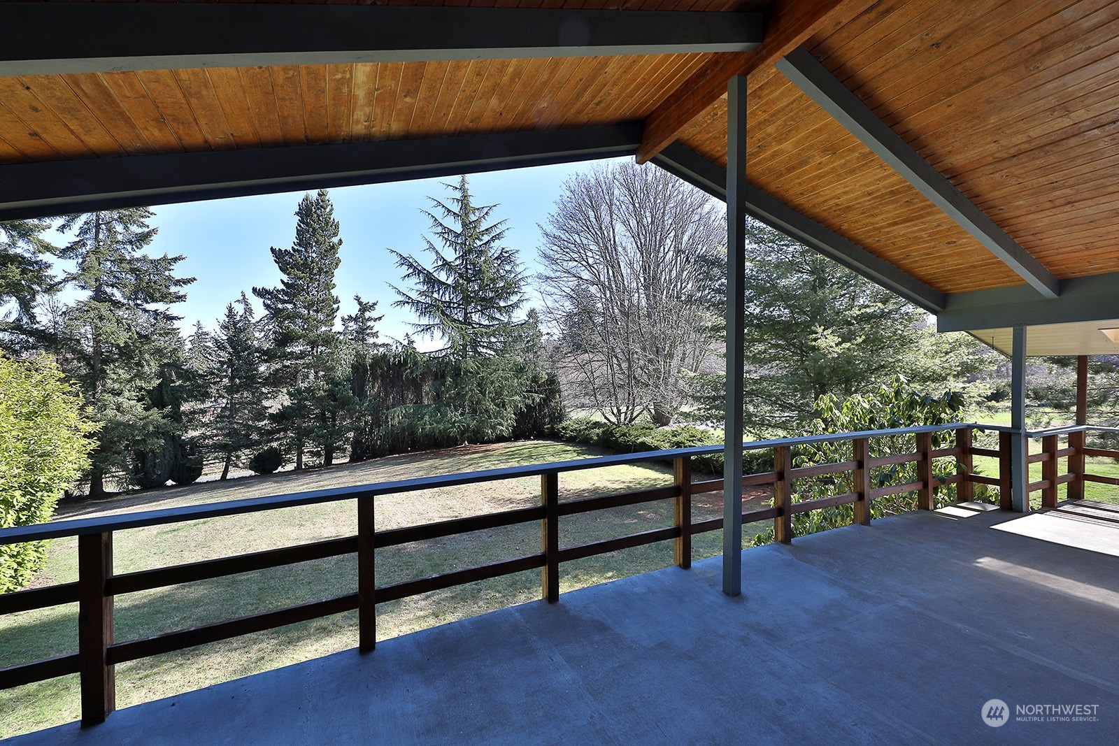 7020 Heggeness Road Clinton, WA 98236 - Photo 9 of 40 Gallery Image 9