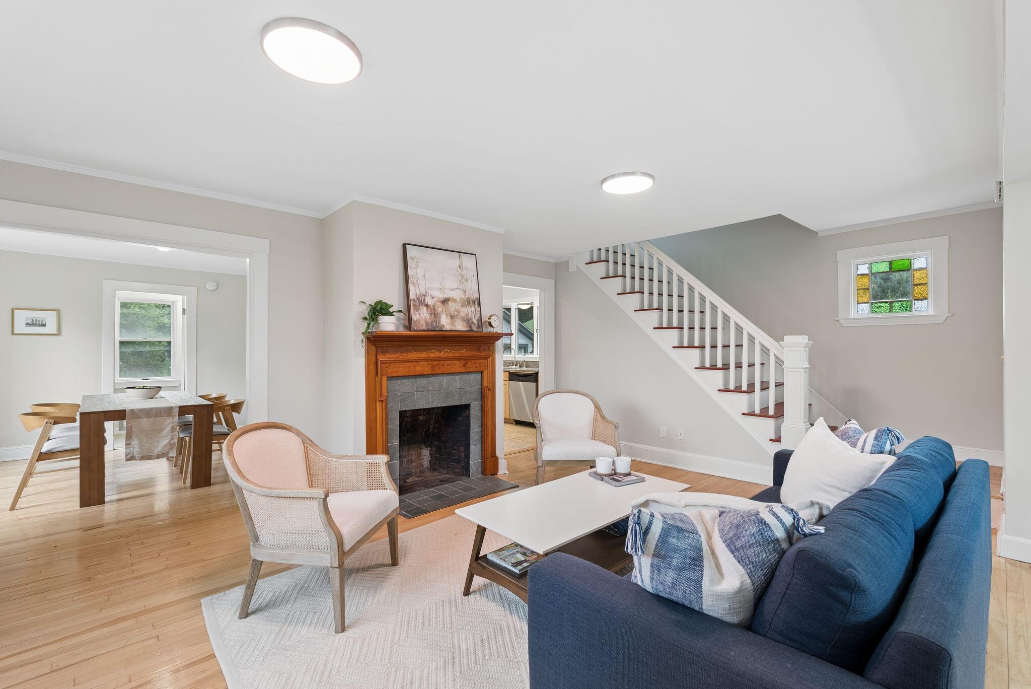 294 Mitchell Road Cape Elizabeth, ME 04107 - Photo 1 of 37 Living Room