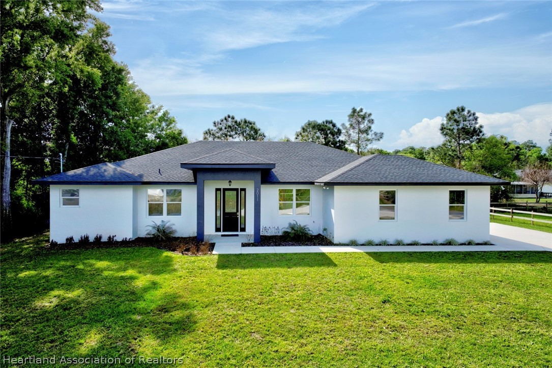 2011 West Falcon Road Avon Park, FL 33825 - Photo 1 of 40