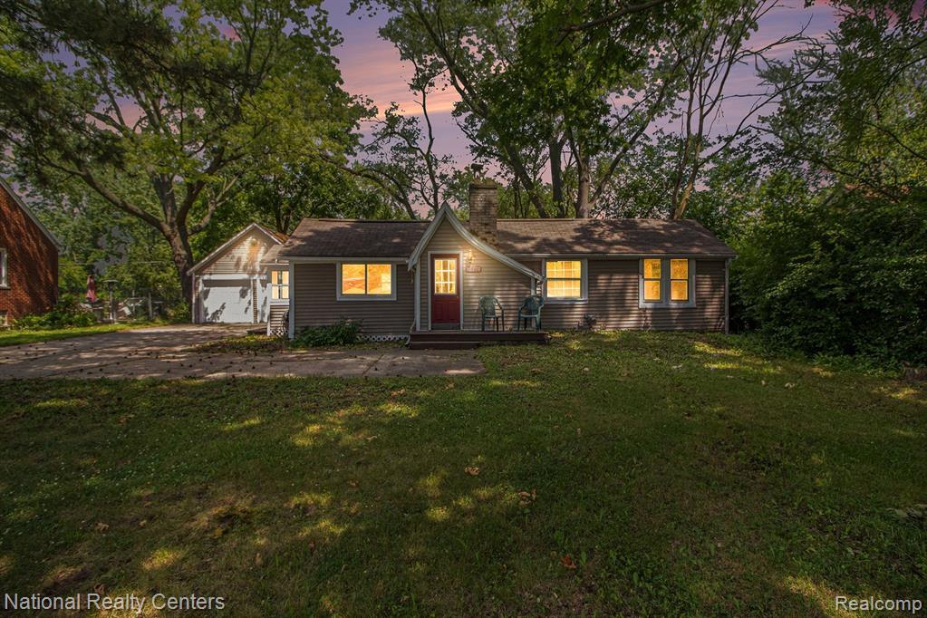 16750 Middlebelt Road Livonia, MI 48154 - Photo 4 of 18