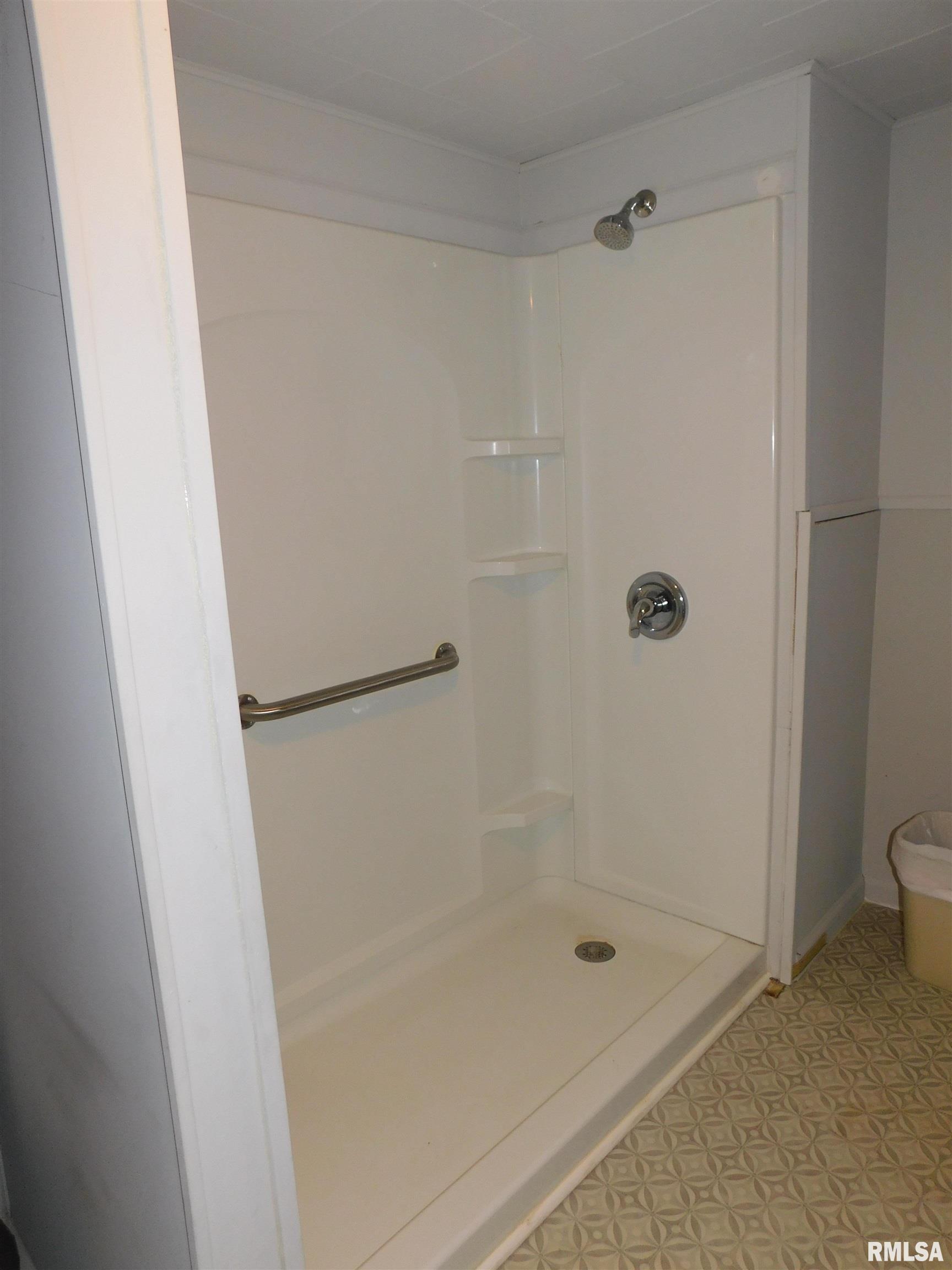 1181 23rd Street Moline, IL 61265 - Photo 13 of 22