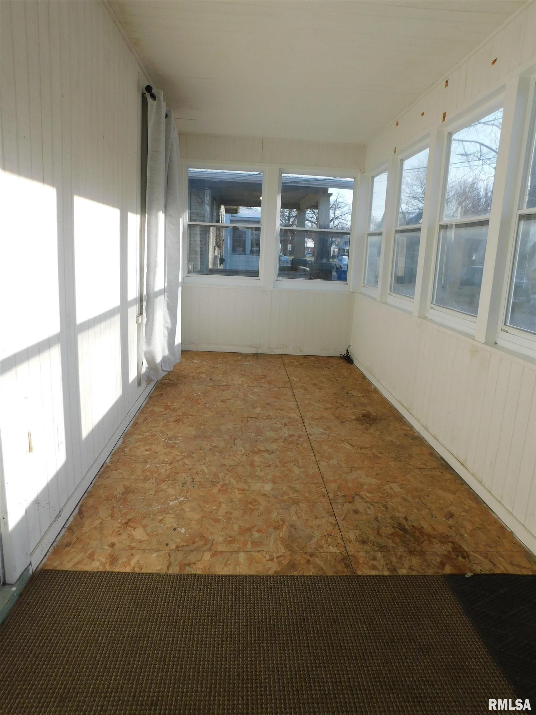 1181 23rd Street Moline, IL 61265 - Photo 14 of 22