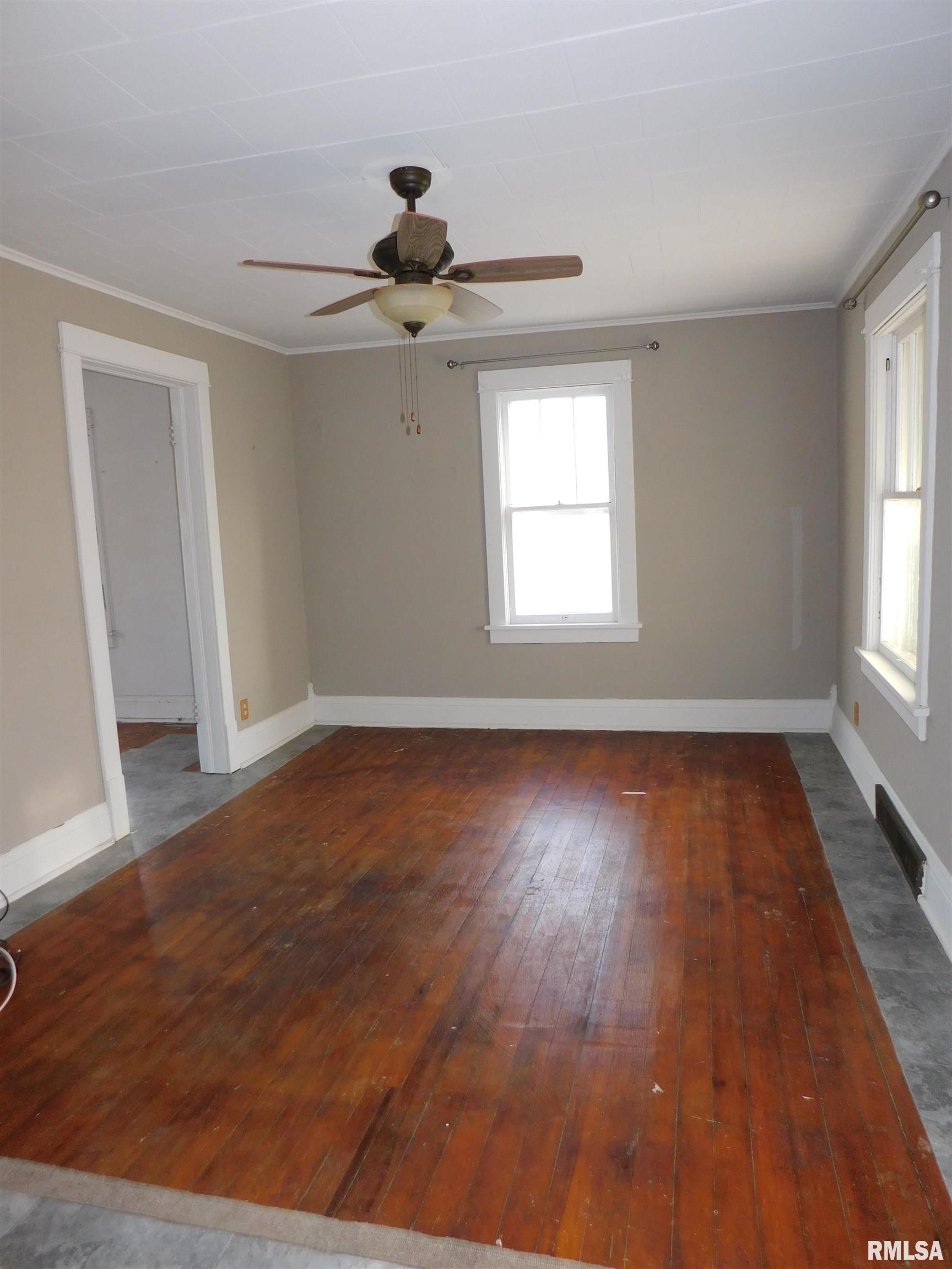 1181 23rd Street Moline, IL 61265 - Photo 4 of 22