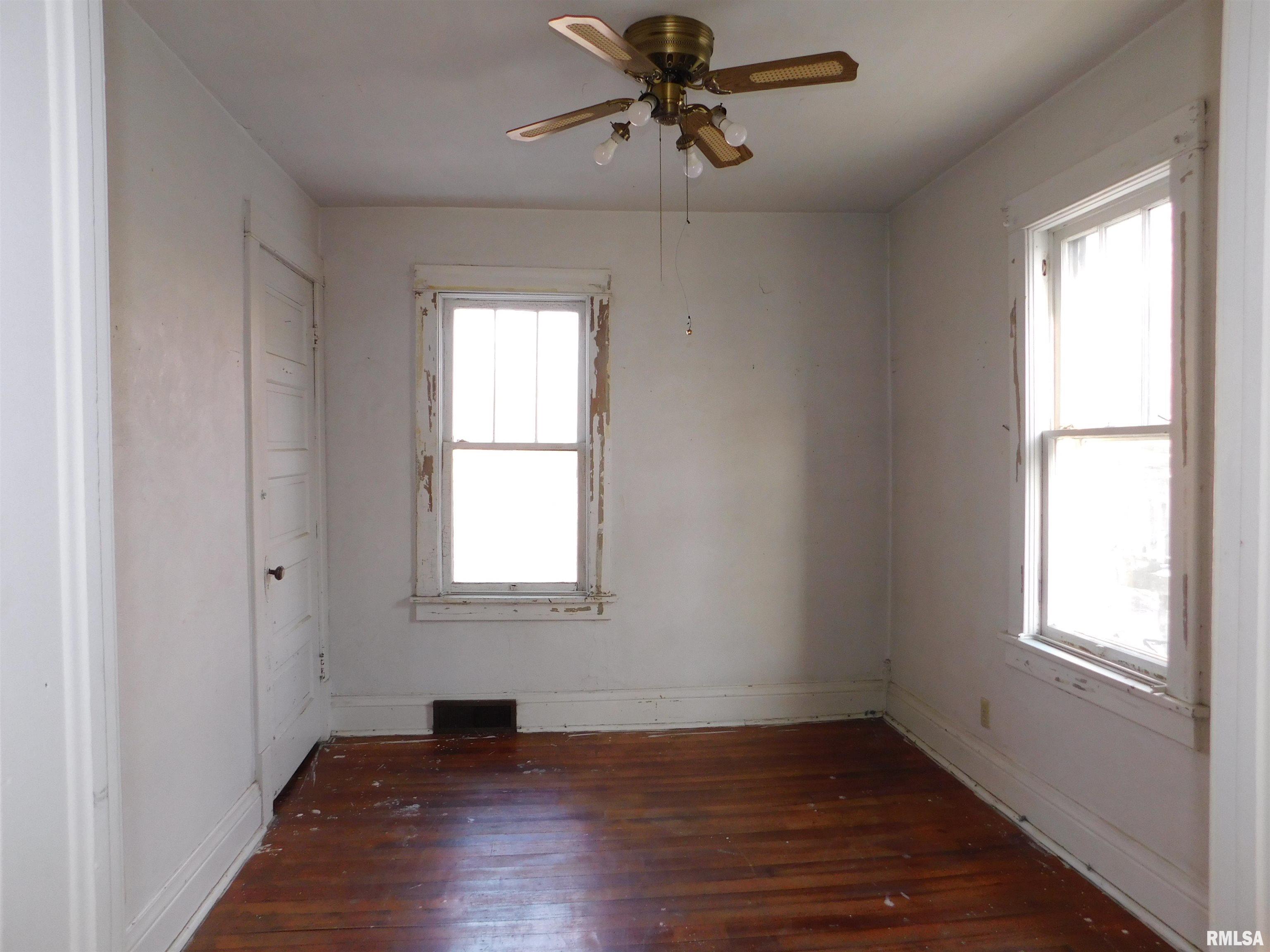 1181 23rd Street Moline, IL 61265 - Photo 6 of 22