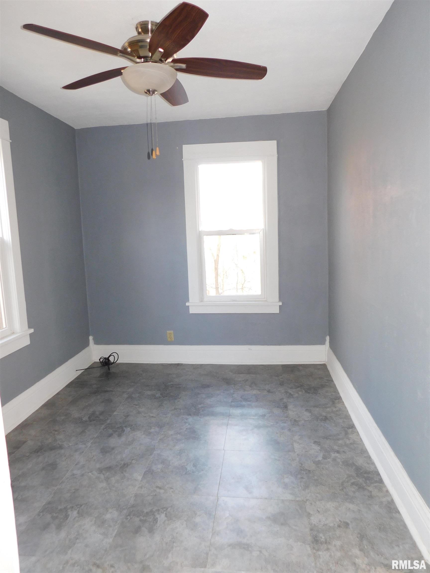 1181 23rd Street Moline, IL 61265 - Photo 9 of 22