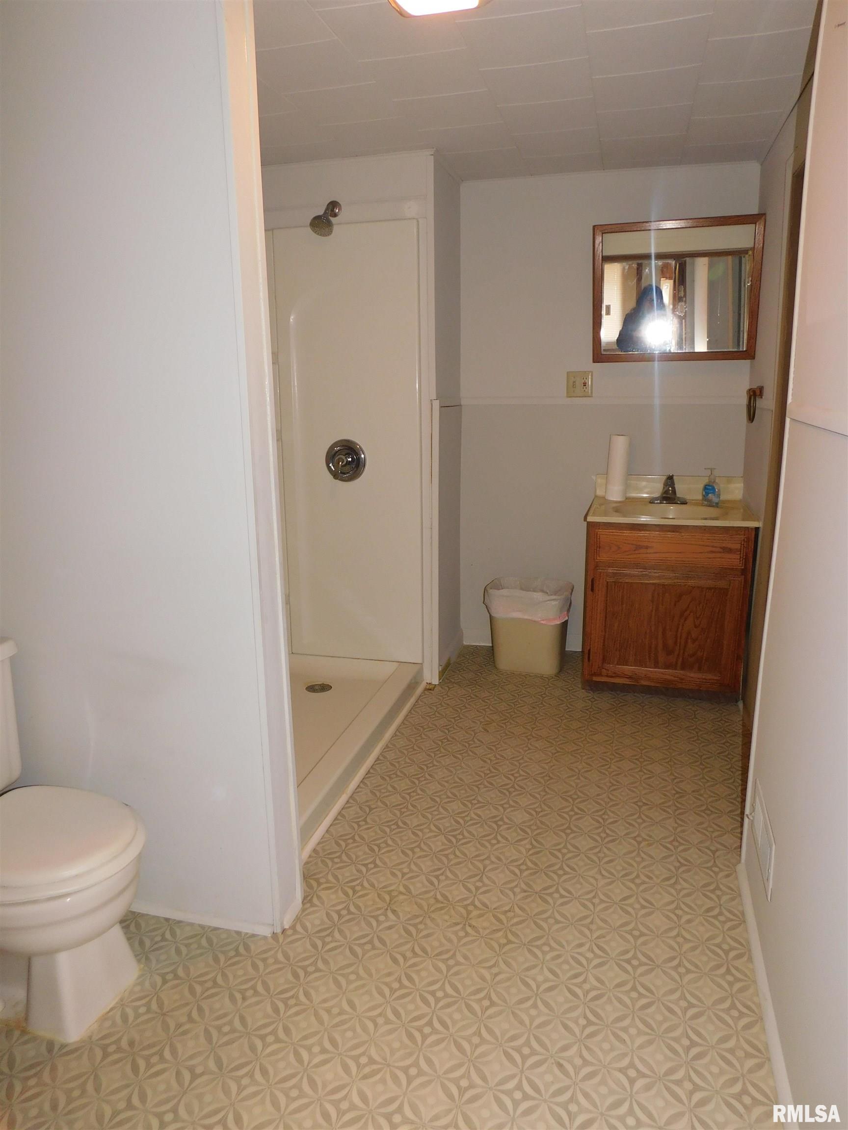 1181 23rd Street Moline, IL 61265 - Photo 10 of 22