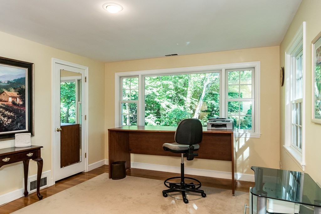 8 Abbott Road Lexington, MA 02420 - Photo 13 of 16