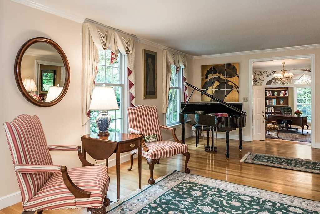 8 Abbott Road Lexington, MA 02420 - Photo 5 of 16