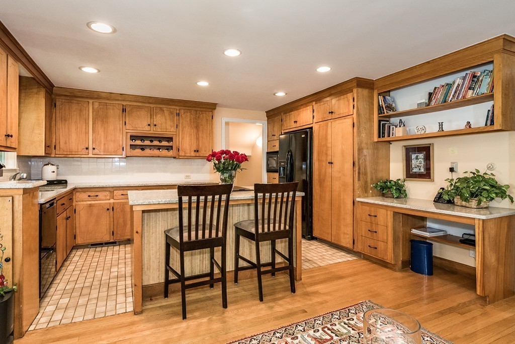 8 Abbott Road Lexington, MA 02420 - Photo 8 of 16