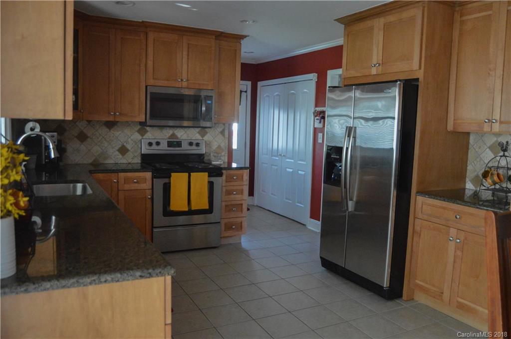 309 Gaither Road Belmont, NC 28012 - Photo 6 of 22 Gallery Image 6