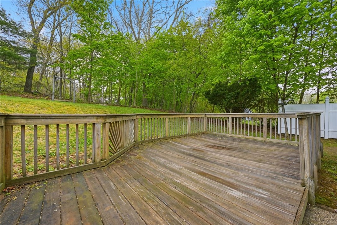 169 Church Street Westerly, RI 02808 - Photo 28 of 33
