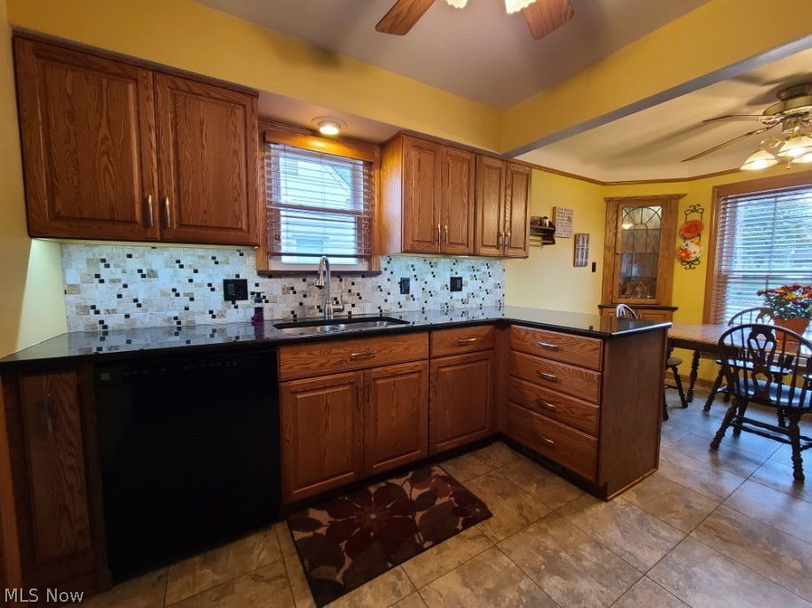 2216 Lorimer Road Cleveland, OH 44134 - Photo 4 of 25