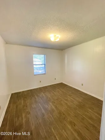 $900 | 102 Ravenwood Drive, Unit B, Jacksonville, NC 28546