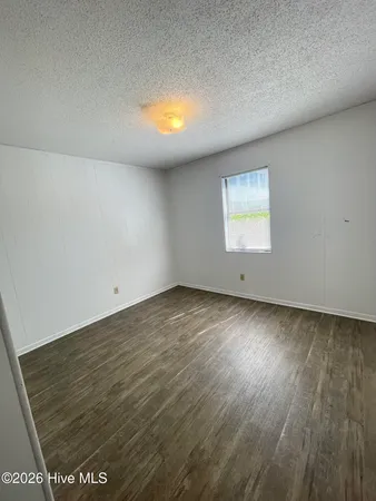 $900 | 102 Ravenwood Drive, Unit B, Jacksonville, NC 28546