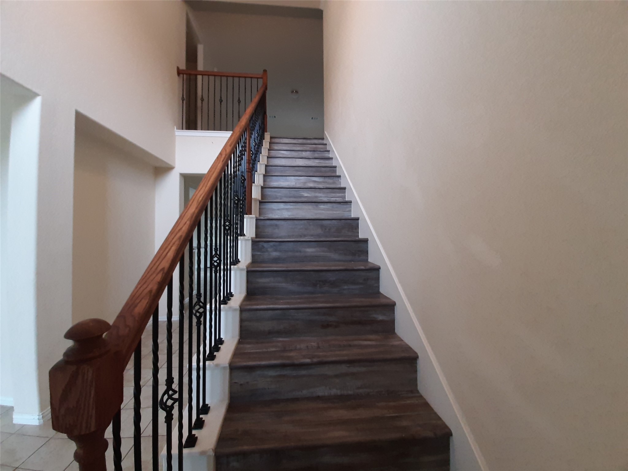 22830 Highland Bluff Lane Spring, TX 77373 - Photo 24 of 39 a view of entryway