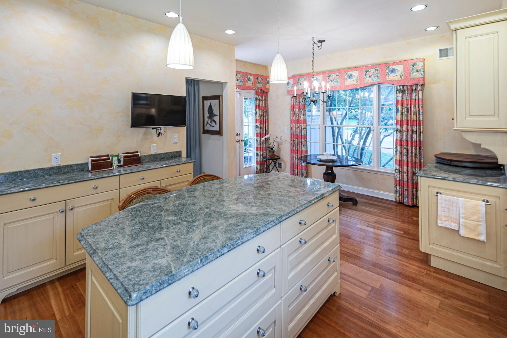 34 Hedge Row Road Princeton, NJ 08540 - Photo 13 of 29 Gallery Image 13