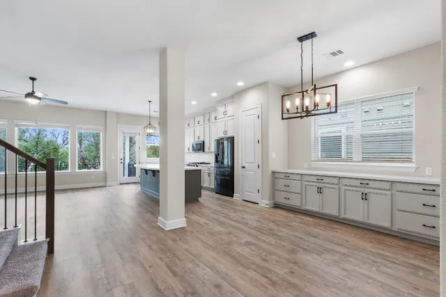 $3,995 | 1046 Hazy Hills Loop, Dripping Springs, TX 78620