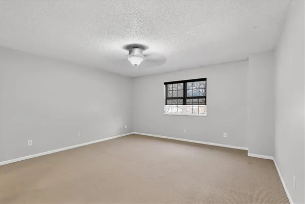 $160,000 | 911 West 41st Place, Unit 911, Kansas City, MO 64111