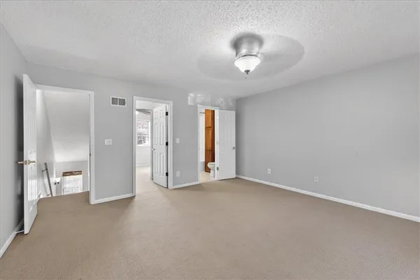 $160,000 | 911 West 41st Place, Unit 911, Kansas City, MO 64111