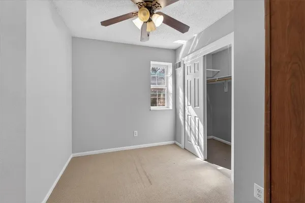 $160,000 | 911 West 41st Place, Unit 911, Kansas City, MO 64111