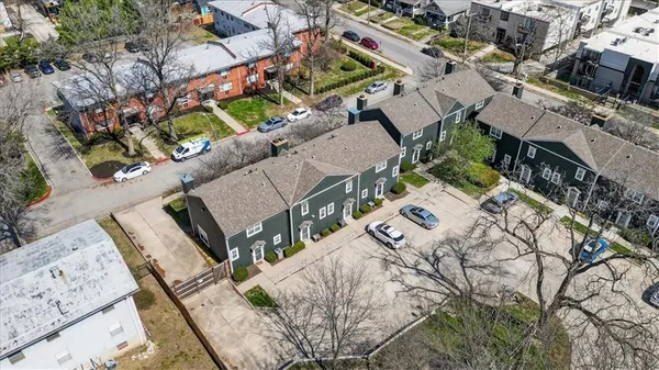 $160,000 | 911 West 41st Place, Unit 911, Kansas City, MO 64111