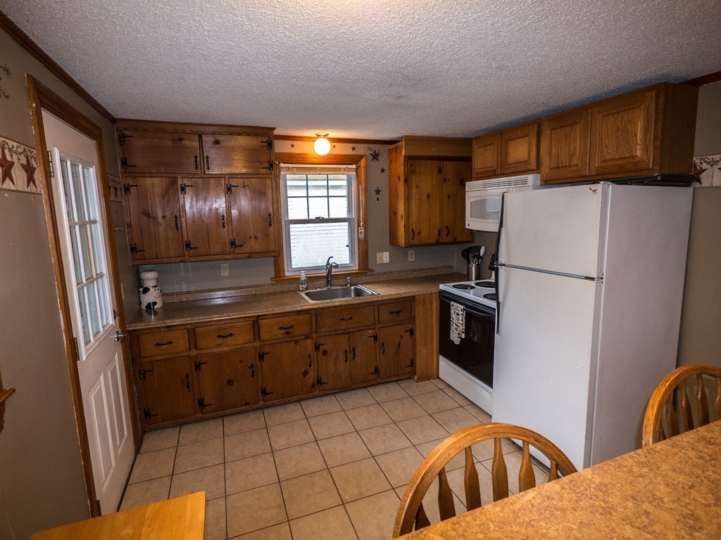 5 Echo Road Southwick, MA 01077 - Photo 13 of 22 Gallery Image 13