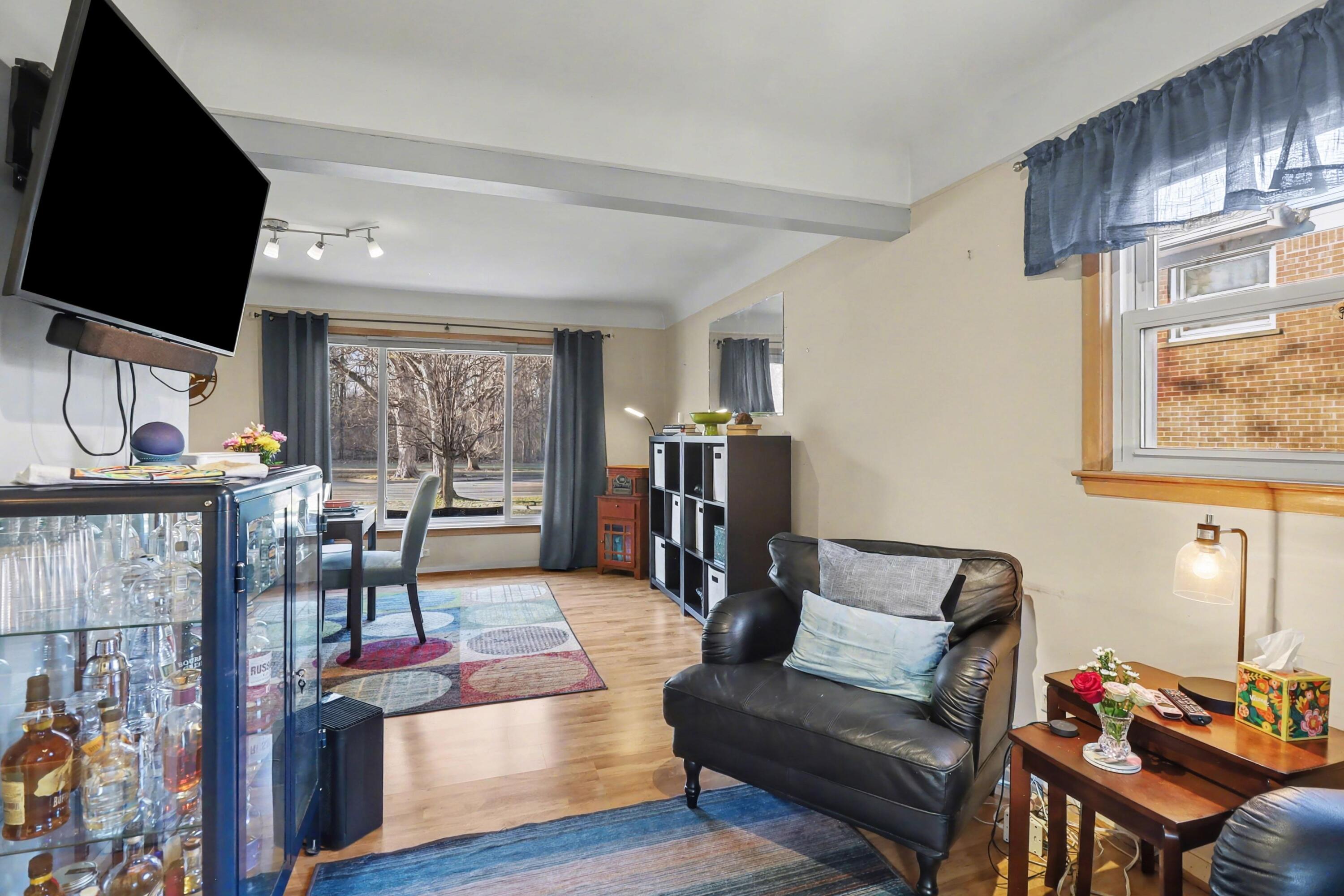 267 Willis Road Saline, MI 48176 - Photo 11 of 39 011_file_2889