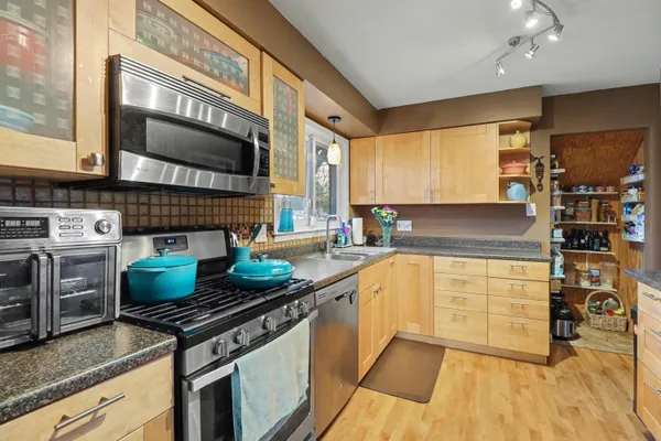 $340,000 | 267 Willis Road, Saline, MI 48176