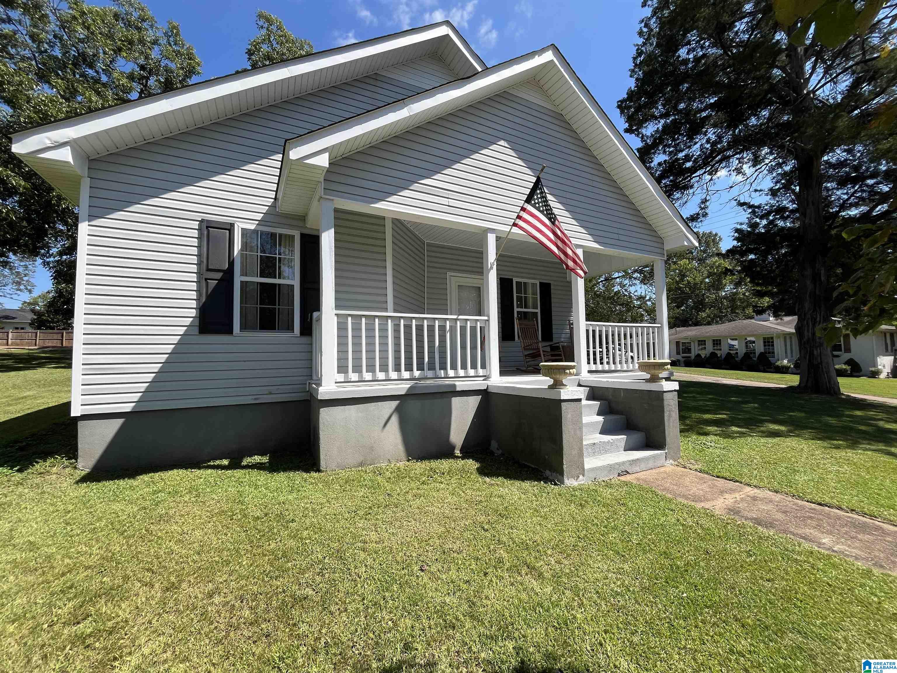 418 Riddle Avenue Piedmont, AL 36272 - Photo 1 of 29