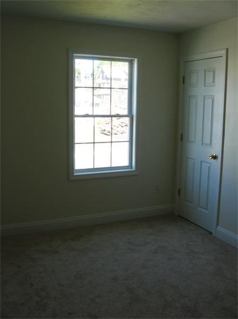 1352 County Street Fall River, MA 02723 - Photo 8 of 12 Gallery Image 8