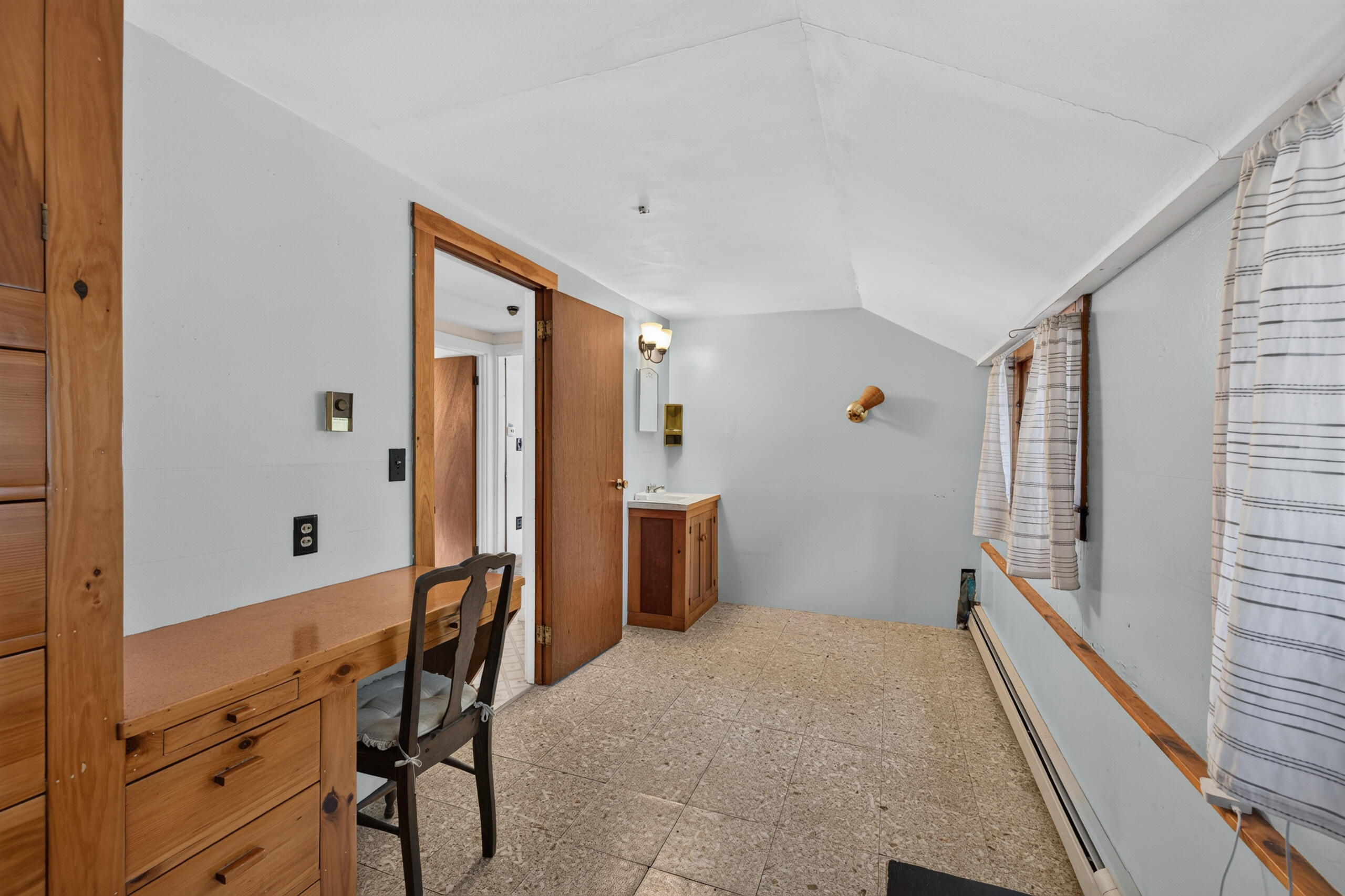 576 Alfred Road Kennebunk, ME 04043 - Photo 46 of 55 2nd fl BR